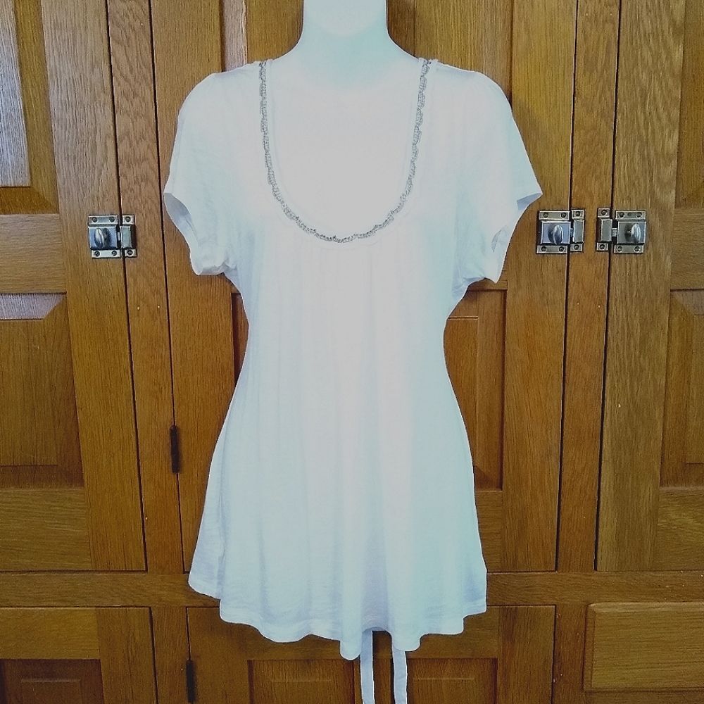 American Eagle ivory metallic & lace scoop neck tie back short sleeve top